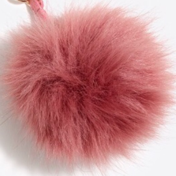 Faux Fur Pompom with simulated Diamond charm - Picture 6 of 6